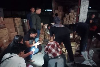Sopir truk pengangkut timah ilegal di Belitung diimingi upah Rp13 juta