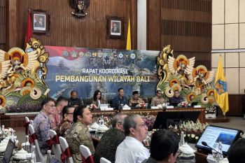 Pola perjalanan wisata Banyuwangi, Bali Utara, Bali Barat dan Timur (4B) disusun lagi untuk sebaran wisatawan