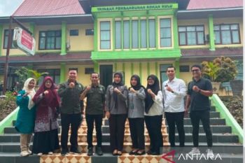 Kemenkum Riau perkuat layanan KI di Universitas Pasir Pengaraian melalui pembentukan Akun Sentra KI dan serah terima PKS