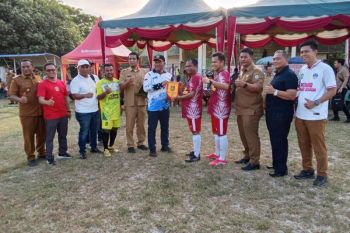 Eksibisi Korpri Dambaan FC VS Korpri Asahan dilaga pembukaan Piala Bupati Sergai