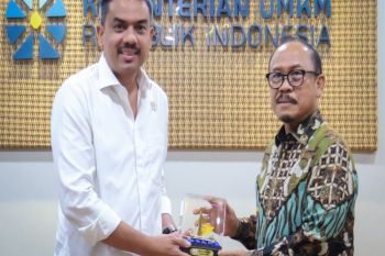 Gubernur usulkan revitalisasi gedung PLUT KUMKM Sulbar