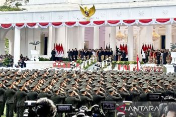 Presiden Prabowo lantik 1.177 perwira TNI-Polri di Istana Merdeka
