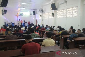 Perkuat iman dan harapan, Warga Binaan Kristen Lapas Pekanbaru ikuti Ibadah bersama Gereja HKBP Bethesda Ressort Rajawali