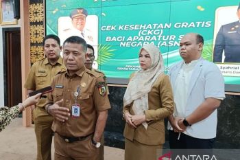 Diskes Pekanbaru jemput bola Cek Kesehatan Gratis di DPRD Riau