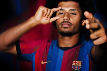 Barcelona resmi umumkan transfer Karim Adeyemi dari Borussia Dortmund