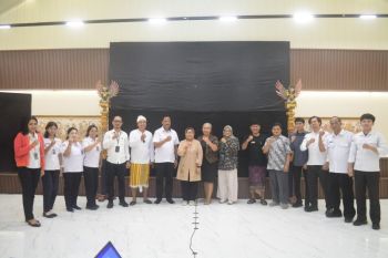Kemenkum Bali mendampingi penyempurnaan dokumen IG Tenun Songket Gelgel