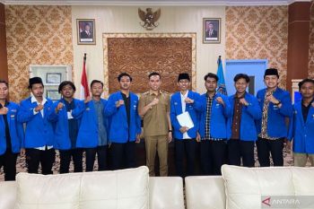 Pemkab Lamongan siapkan 10 ribu titik lampu jalan baru