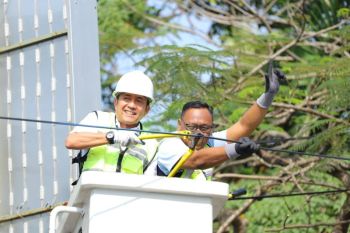Pemkot Palembang tata wajah kota dari kabel semrawut