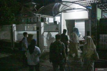 KPK menggeledah rumah kedua Bupati Lombok Barat