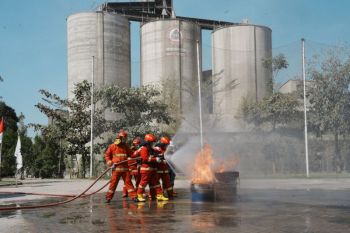 PT Semen Gresik perkuat sistem tanggap darurat lewat sertifikasi pemadam kebakaran