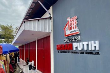 Pemerintah genjot konstruksi tahap pertama empat KDKMP di Palu