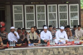 Polda Lampung ingatkan santri bijak gunakan gawai dan tolak bullying