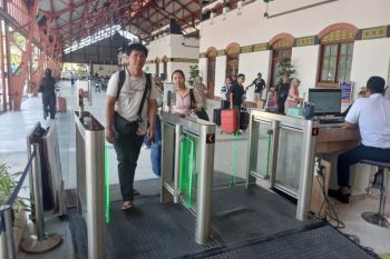 Hampir Satu Juta Pelanggan Manfaatkan Face Recognition Boarding Gate di Daop 4 Semarang