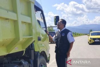 Kolaka gelar operasi gabungan sasar pajak kendaraan guna dongkrak PAD