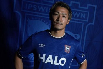 Ipswich Town resmi datangkan winger dari Celtic