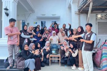 Mahasiswa KKN gelar pelatihan pembuatan pupuk organik cair ke kelompok tani