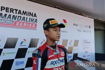Gibran ukir sejarah, pembalap muda NTB taklukkan race perdana MRS 2026 di Mandalika