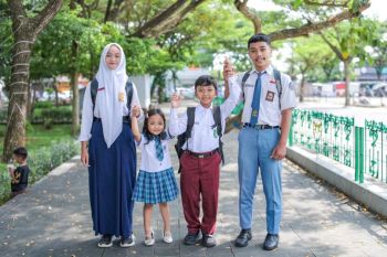 Bagaimana mewujudkan perilaku hidup bersih dan sehat pada sekolah nasional terintegrasi ?