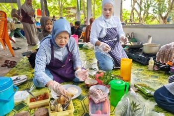 Kearifan lokal masyarakat pesisir di dapur mangrove