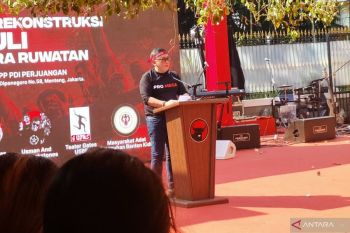 Hasto sebut akar rumput tak bisa dicabut oleh kekuasaan