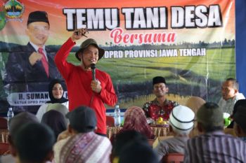 Sumanto ajak warga Desa Paseban kembangkan potensi pertanian dan pariwisata