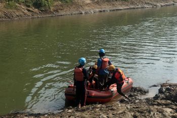 Tim SAR sisir Sungai Cisadane cari remaja hilang di Tangsel