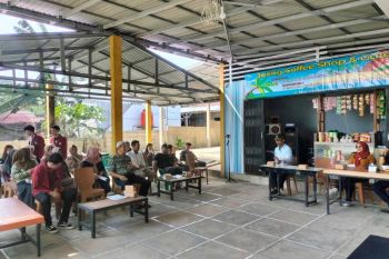 DLH Kota Singkawang gandeng FISIP Untan perkuat peran bank sampah