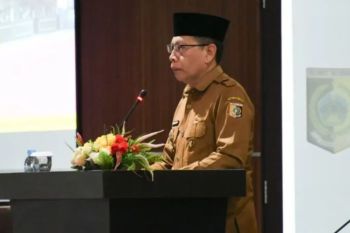 Pemkab Lombok Timur mengajukan dua ranperda guna penuhi kebutuhan warga