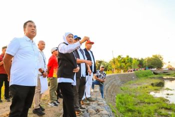Khofifah ajak masyarakat perkuat kolaborasi jaga kelestarian sungai