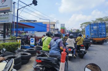 Warga minta Pertamina atasi antrean panjang mengisi BBM di SPBU