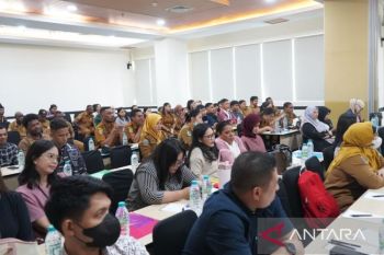 Pemkab Mimika ajak faskes tertib kelola limbah B3