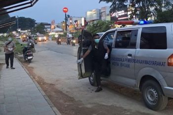 Dinsos PM Batam evakuasi orang telantar di jalanan untuk dirawat dan dipulangkan