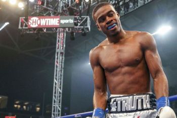 Errol Spence umumkan gantung sarung tinju usai kalah dari Tim Tszyu
