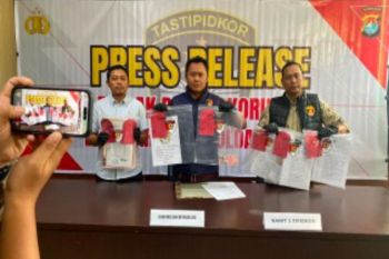 Polda Sulbar limpahkan kasus dugaan korupsi mantan Ketua DPRD Mamuju