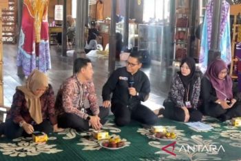 LPPM UNJA serahkan 10 unit alat filtrasi ke pengrajin batik di Jambi