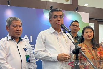 Menaker Yassierli sebut pemerintah hadir kawal penyelesaian perselisihan kerja