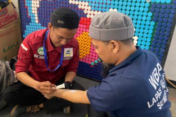 Tujuh napi Lapas Semarang hapus tato