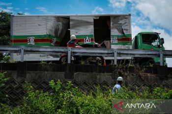Gempa Jepang paksa sejumlah perusahaan hentikan operasi