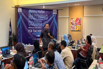 Penerbit Erlangga bersama Binus Creates gelar Workshop Mastering Coding &amp; AI untuk guru jenjang SD dan SMP di Kota Semarang