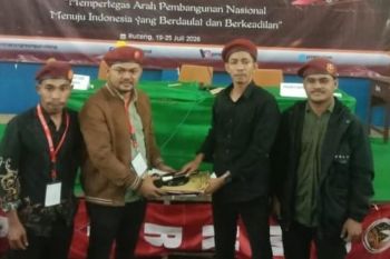 Lagu Glenn Fredly iringi terpilihnya Delvis Rettob sebagai Ketua PP PMKRI