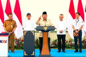 Prabowo orders the development of Trans-Sumatra, Kalimantan railways