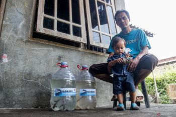 Masyarakat Panggungharjo budi daya lele dalam galon guna penuhi gizi keluarga