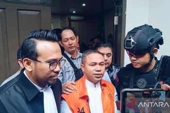 Gubernur Riau nonaktif Abdul Wahid  banding atas vonis dua tahun penjara