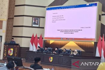 Sejumlah pihak kecam rapat pembahasan anggaran DPRD Jember tertutup