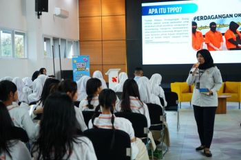 Imigrasi Surakarta Goes To School,  tingkatkan literasi keimigrasian dan cegah TPPO sejak dini