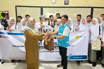 Tanamkan Budaya Keselamatan Listrik Sejak Dini, PLN UID Sumbar Hadirkan "PLN Goes To School" di Lubuk Basung