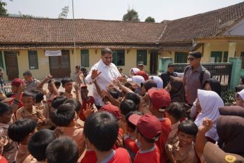 DPR mendesak Kemenkeu cairkan anggaran darurat Rp290 M untuk karhutla