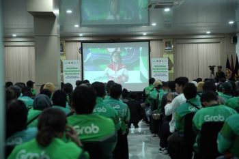 Grab, Kemenhub, AISI latih 1.052 mitra pengemudi untuk berkendara aman di lima kota perkuat keselamatan transportasi online
