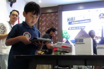 KAI tanamkan minat teknologi anak sejak dini melalui kompetisi robot