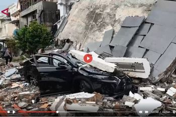 Ledakan rumah di Grand Polonia Medan diduga akibat kebocoran gas - VIDEO